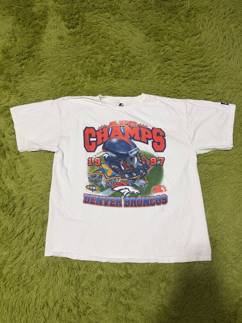 Vintage 90s Starter NFL Denver Broncos Graphic T-shirt Size XL White